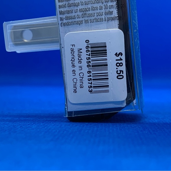 Bath & Body Works Wallflower Plug-in Nightlight Blue Pumpkin & Crow - Picture 3 of 7